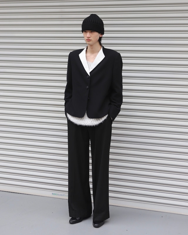 Short length bicolor lapel jacket