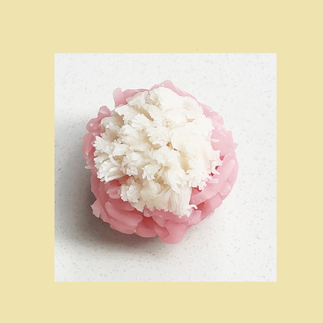 ９月の菓子　着せ綿（きせわた）