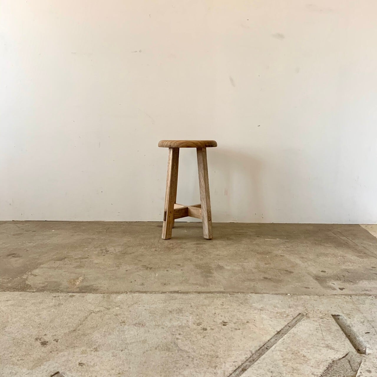 丸椅子 木のスツール　古家具　no.415