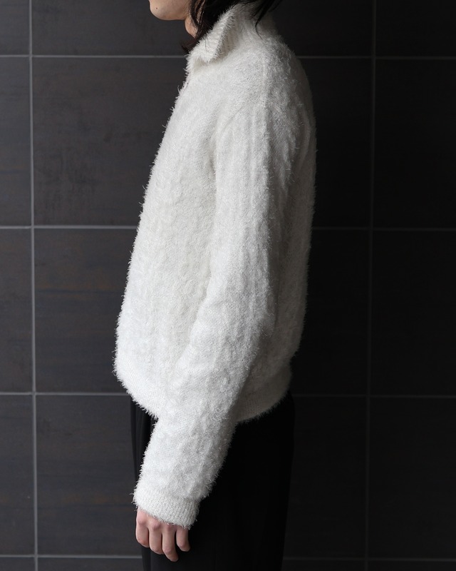 short length shaggy zip knit