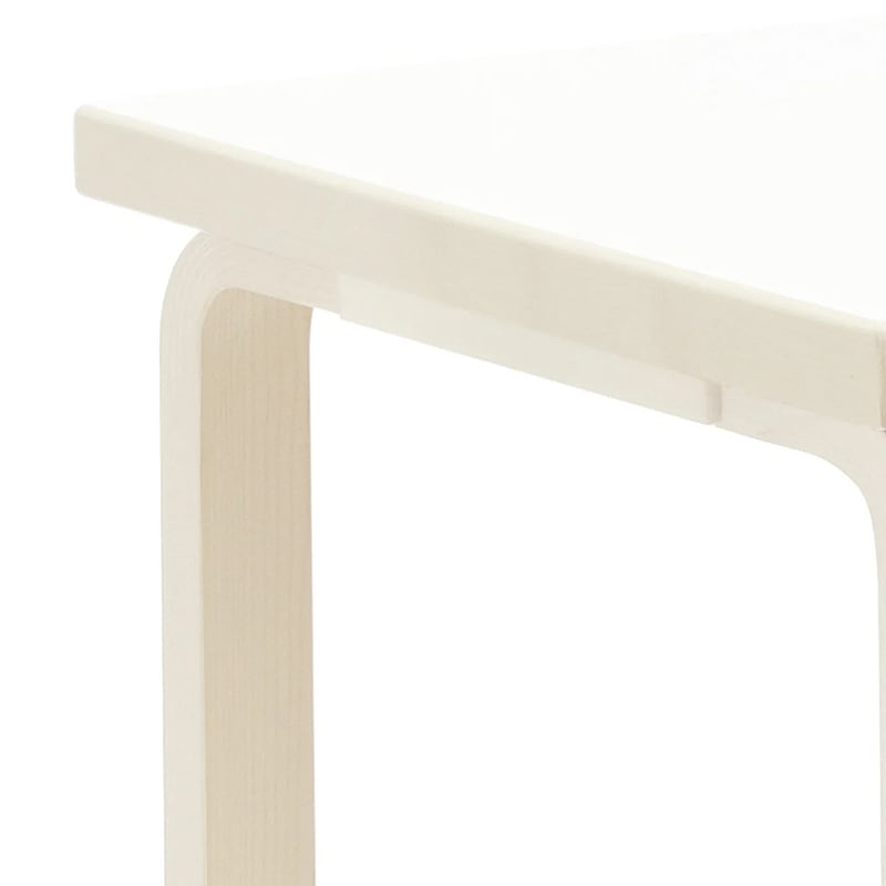 82B テーブル（135× 85cm）ホワイト ラミネート［ アルテック