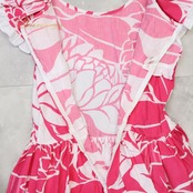 フラダンス 衣装 ワンピース ドレス プカラニファッション ピンク系 ホワイト系 Pukalani Fashion ハワイ製 ツーカラー フリル かわいい 華やか 鮮やか 明るい ラブリー 白 ダンス衣装 レディース ハワイアン アロハ ダンス レッスン 練習