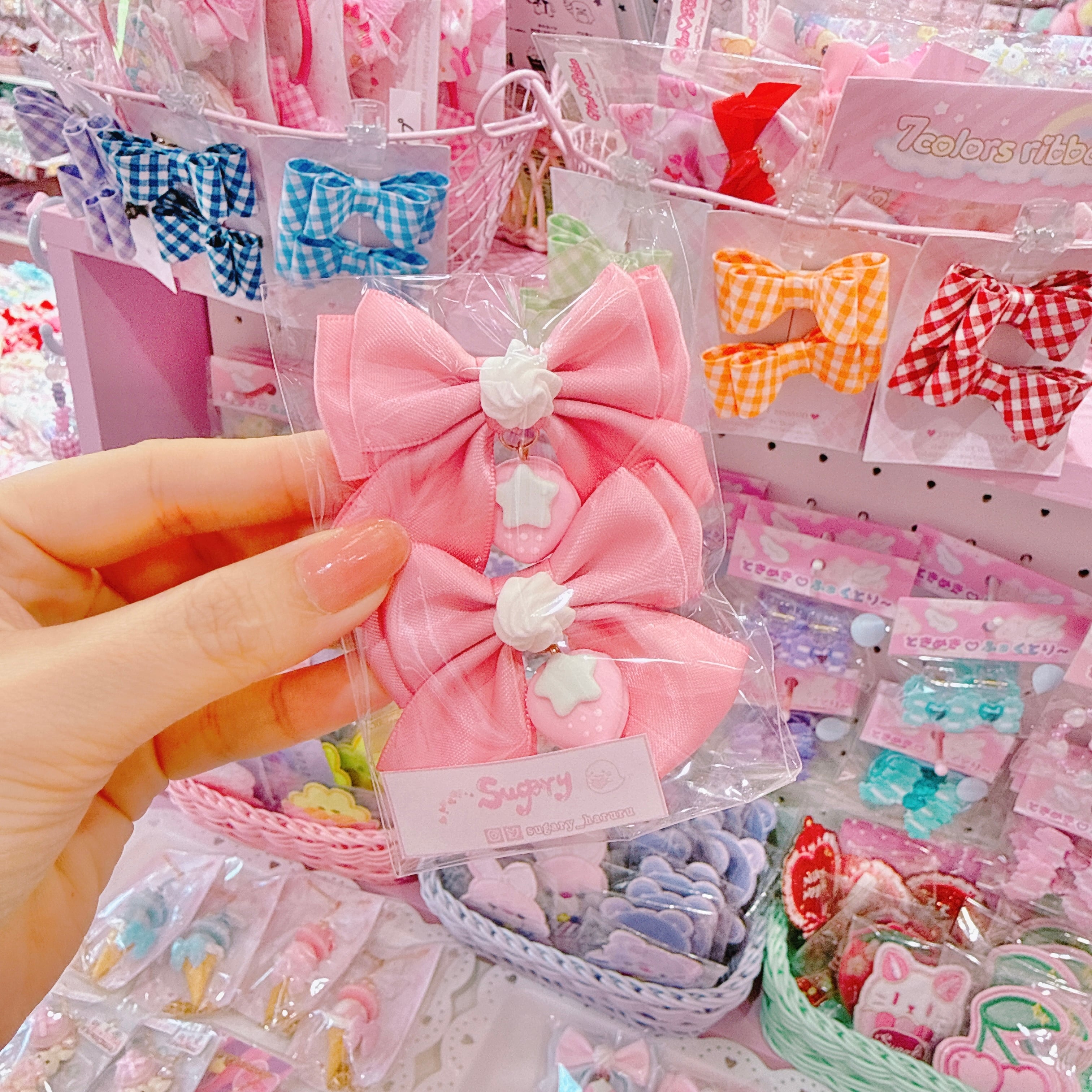 【C9】25-35いちごマカロンリボンヘアクリップセット