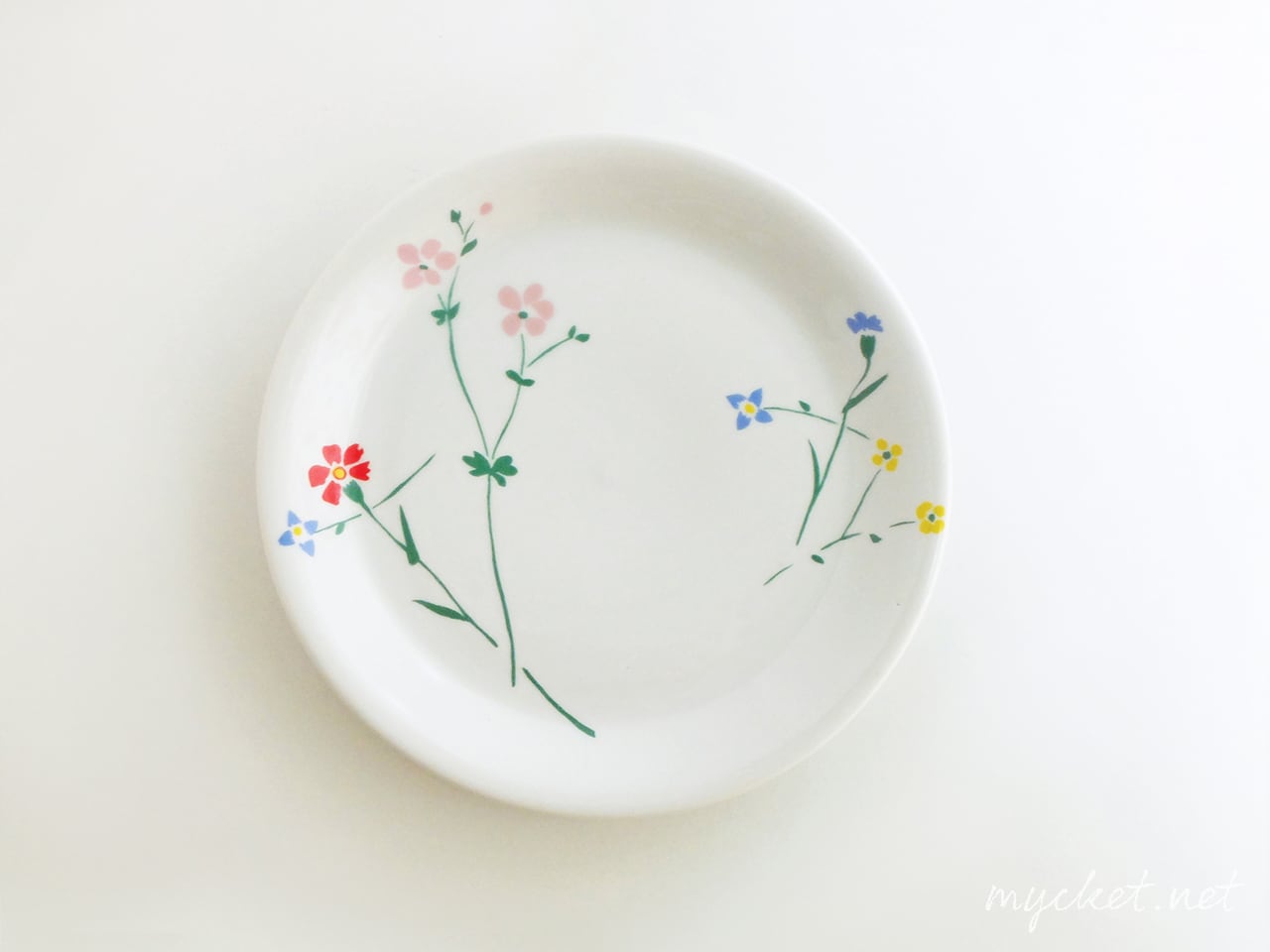 バックスタンプ反転】marimekko「Lauantaiehtoo」プレート【4