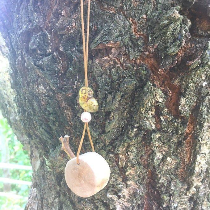 【一点物】✦⋆.八ヶ岳の森の贈り物 ✦⋆.·賢者の石とフクロウと桜の木のアロマボトルネックレス ⋆.·✦