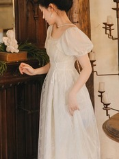 【0057】 Classic Lace White Short Sleeve Dress