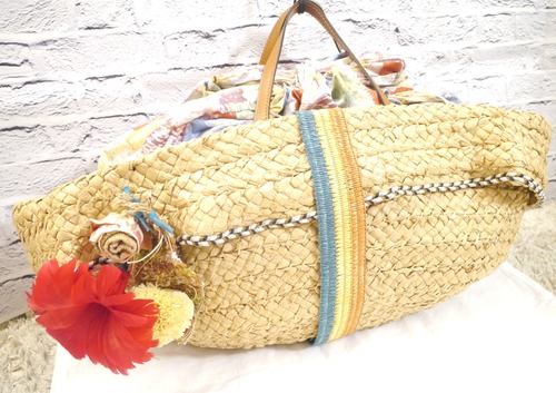 レア◆MARNI マルニ ラフィアxレザー切替 フラワーモチーフ 大容量 かご バッグ ナチュラル◆ 可愛らしい雰囲気のMARNI春夏の定番モデル♪
