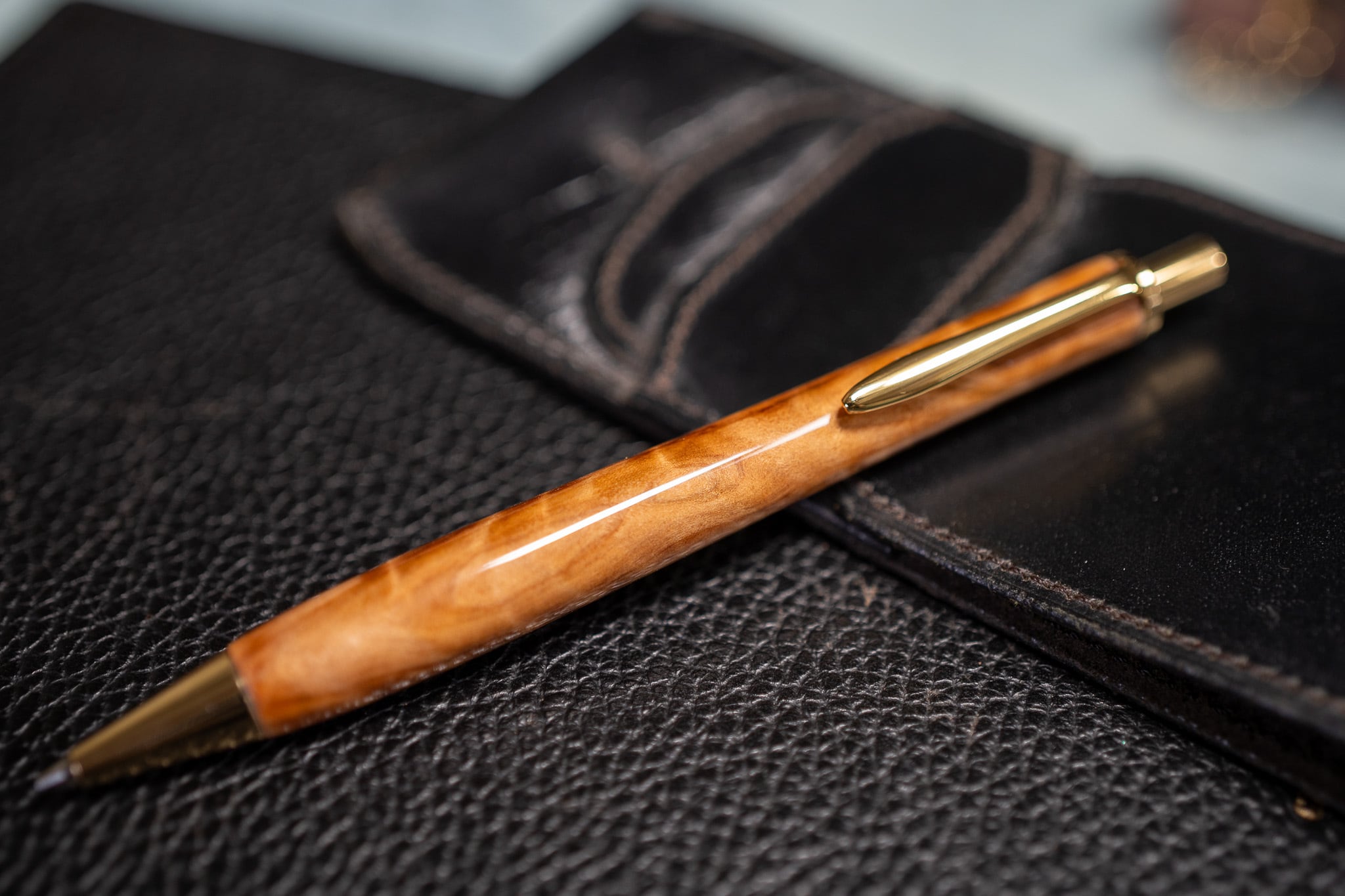 日本が誇る銘木】杉 縮杢 受注生産品 | 木軸ペン工房 金杢犀