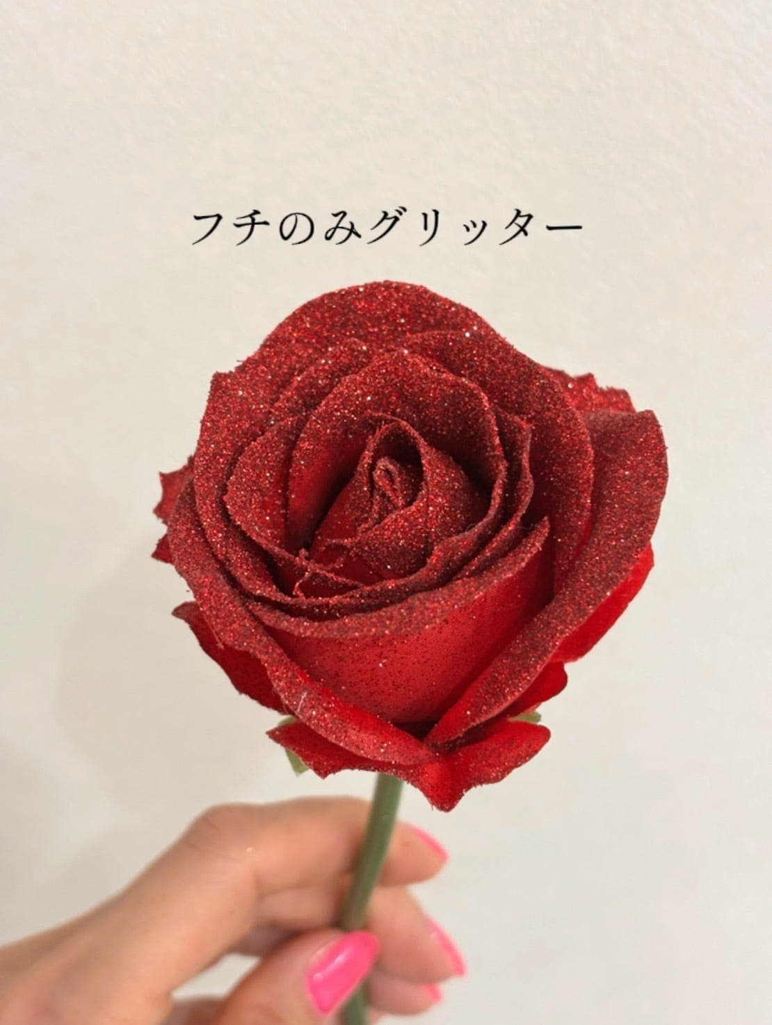 ◇送料無料グリッターローズ ／白バラ50～108本 | STUNNING BALLOON.M