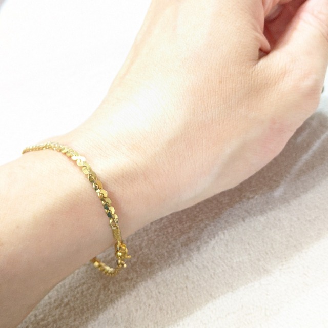 -courreges- vintage gold-chain bracelet