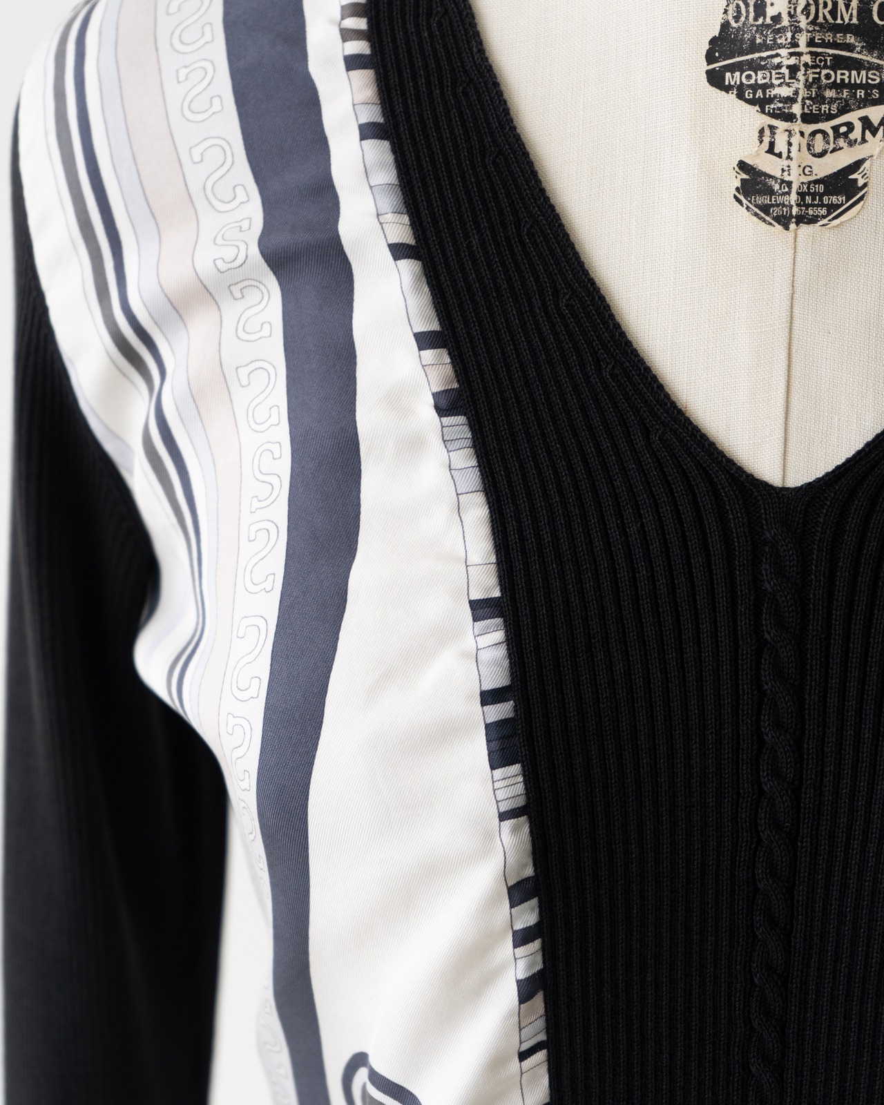 〈Hermès by martin margiela〉Patterned Knit Sweater
