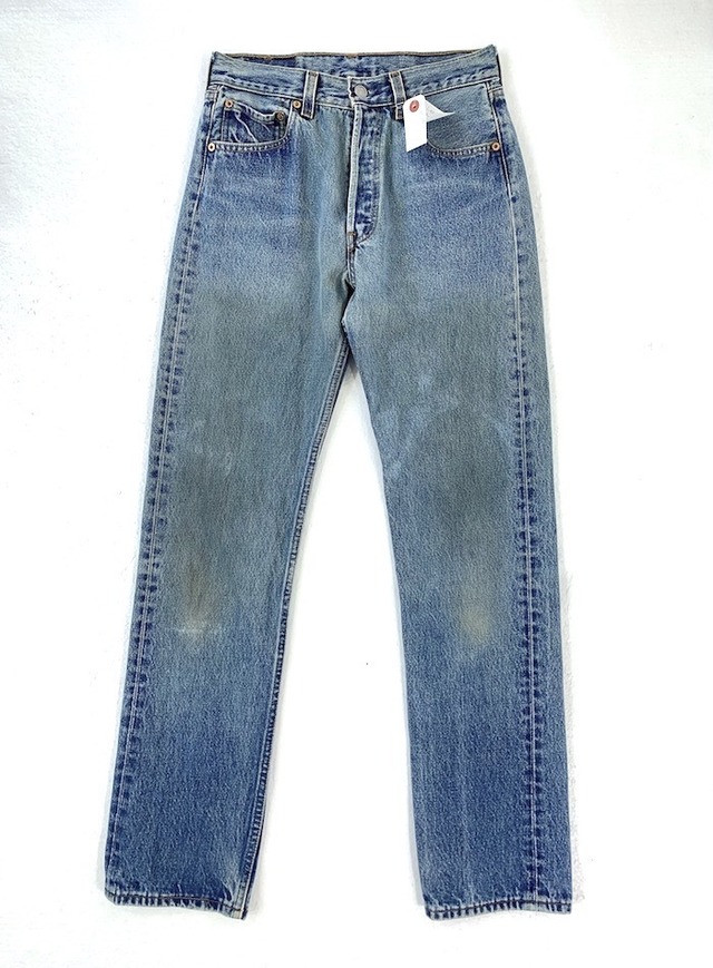 M-206  リーバイス Levisレギュラー古着 1990年代米国製刻印546  W 70cm(ぐるり） 股下 77cm