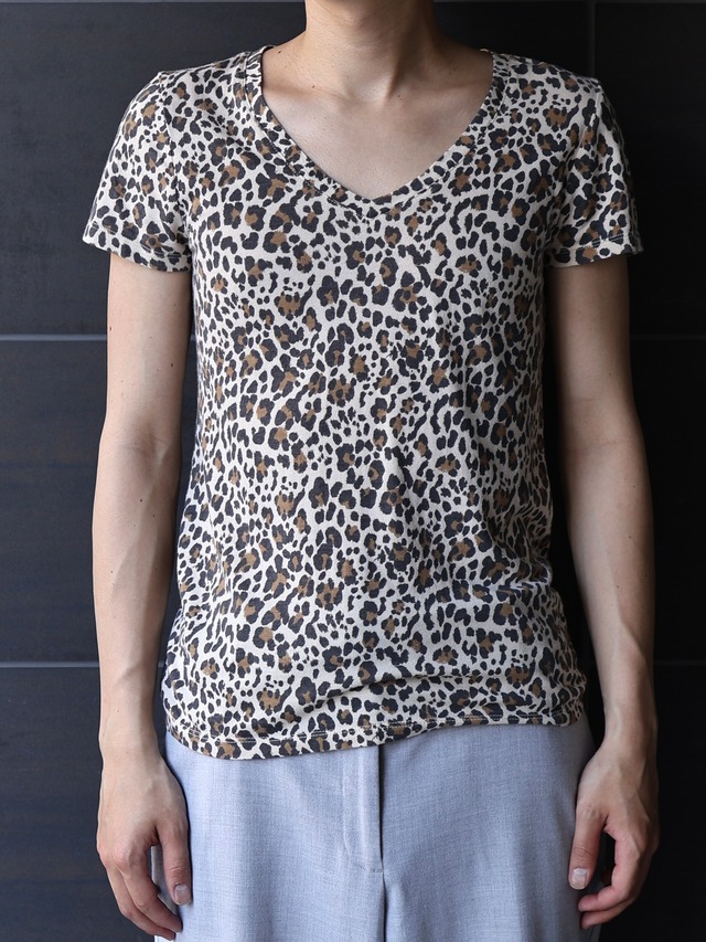 tight fit reopard top