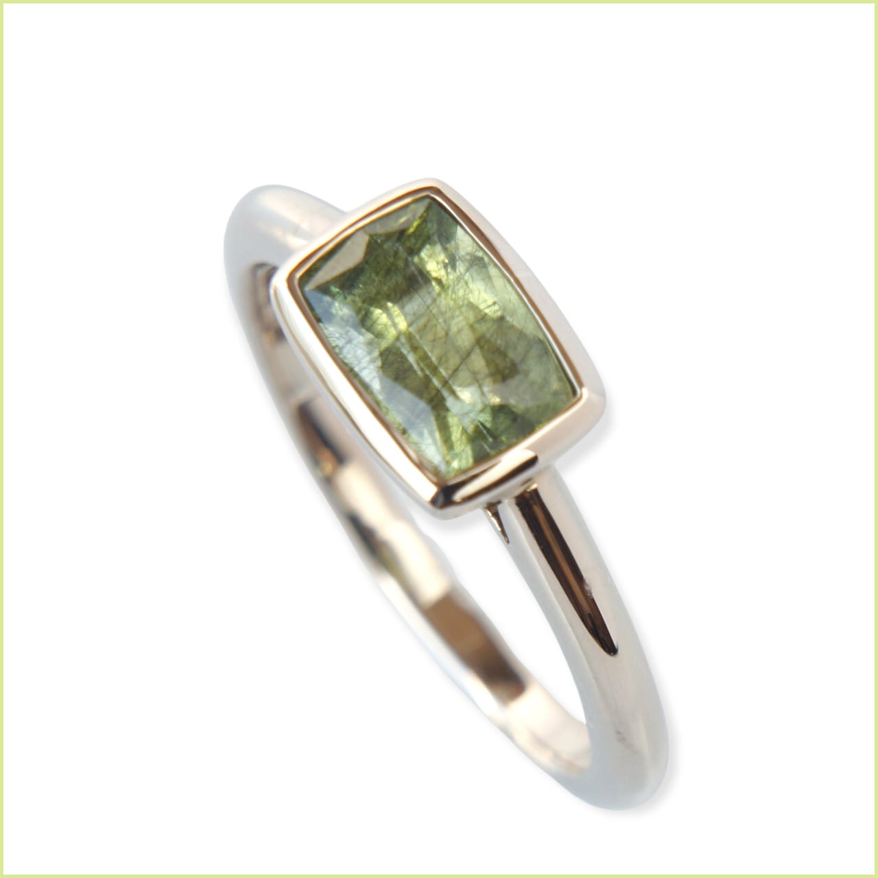 K18WG Rutilated Peridot Ring (ルチルペリドット) | HUIT /ユイット