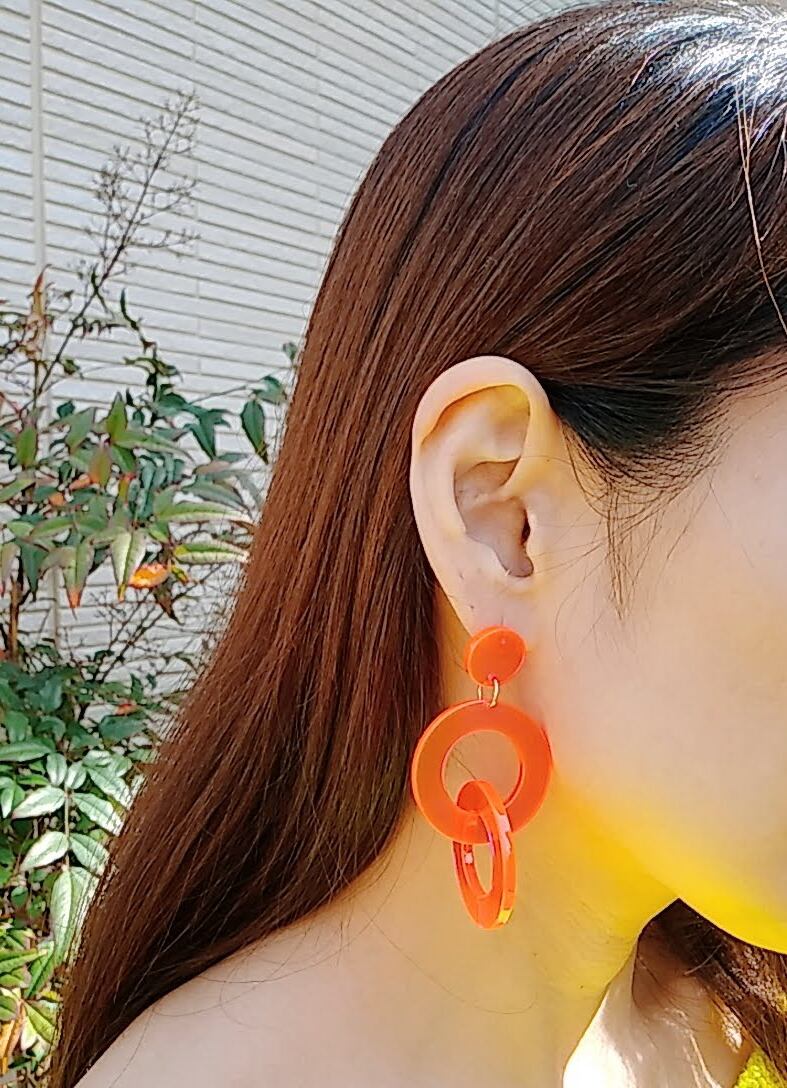 ダブルラウンドピアス ネオンピンク 蛍光 ネオンカラー