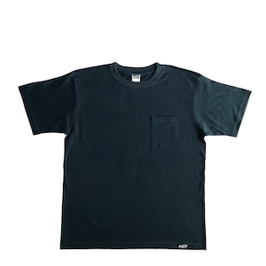 Mountain One pocket T-shirt  /  Navy green