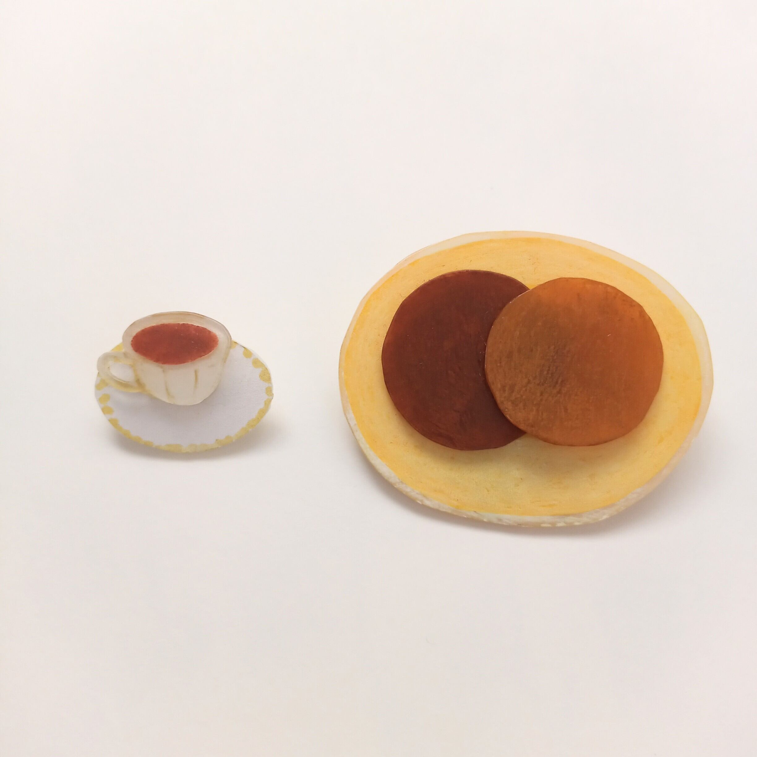 ヘンテコ　ブローチ　「クッキー」