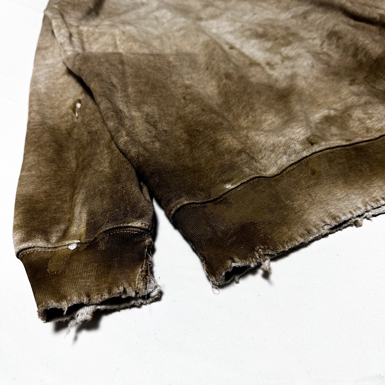 UNFINISHED GO OUT OF FASHION24124