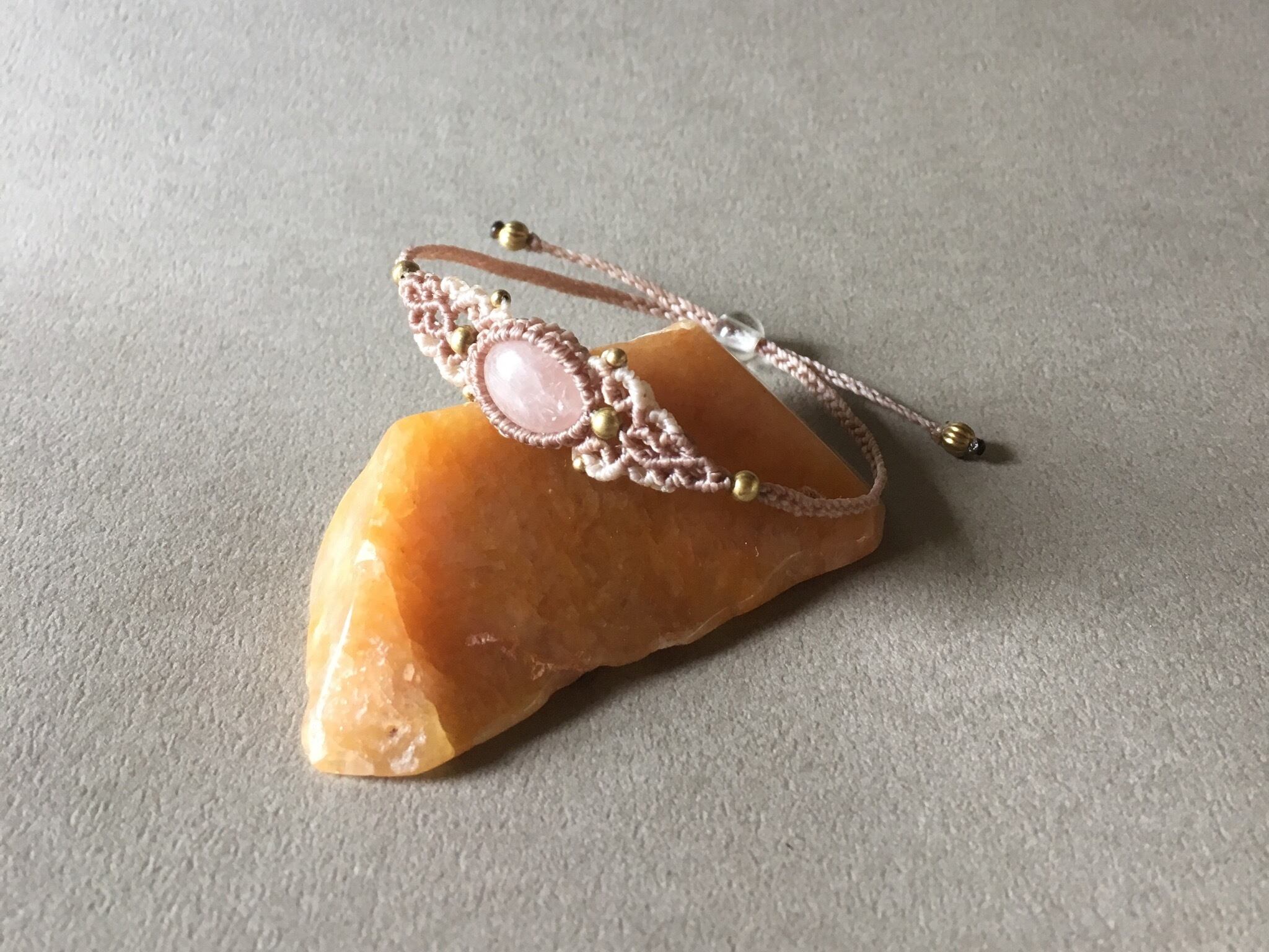 モルガナイト macramé bracelet