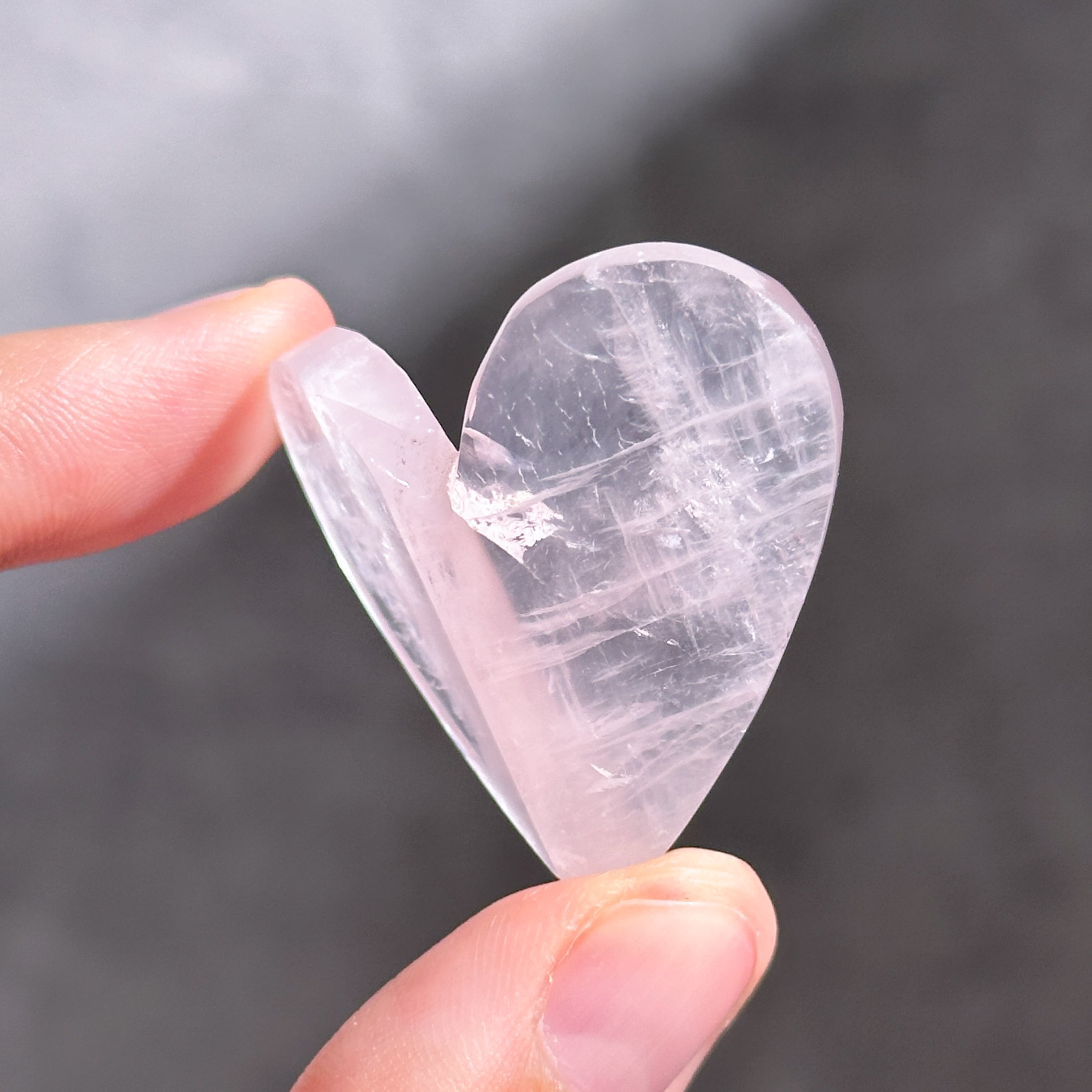 ローズクォーツ 3Dハート 05♡Rose Quartz heart ♡天然石・鉱物