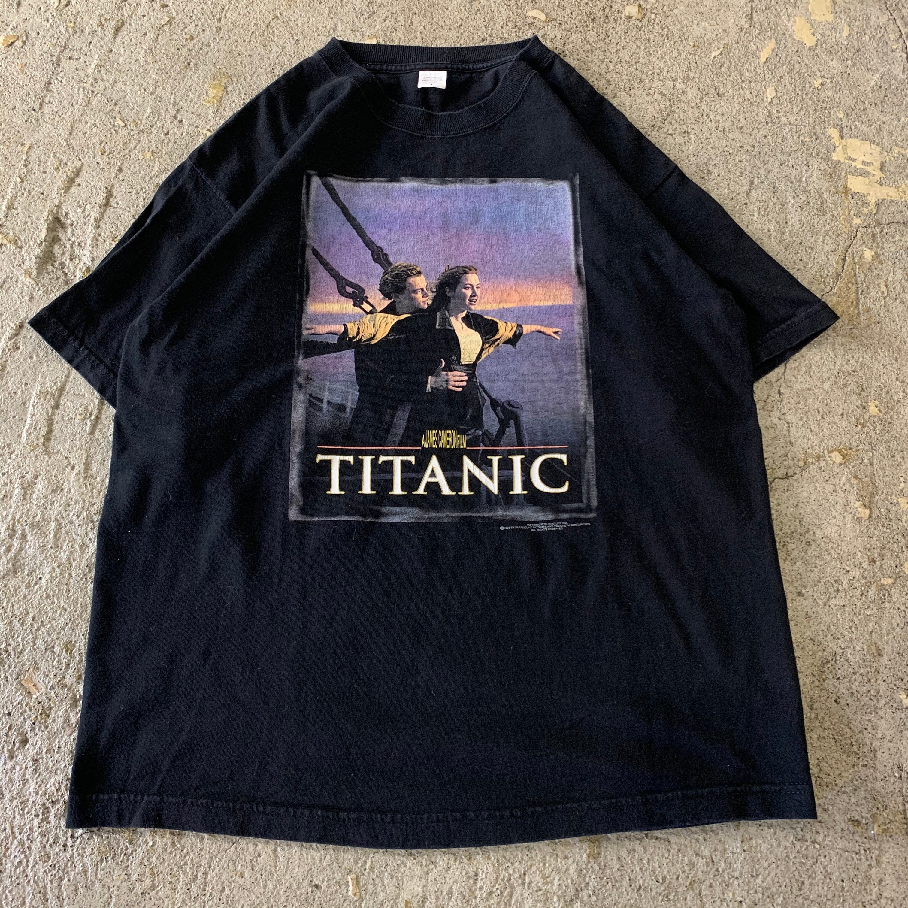 90s titanic T-shirt | What'z up