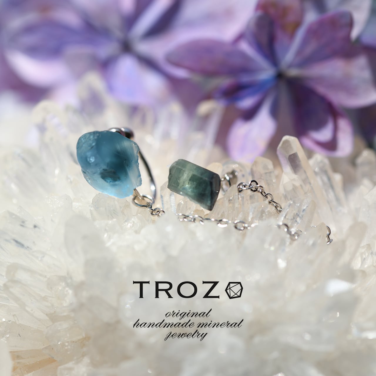 トパーズ | TROZO 鉱物原石の天然石アクセサリーブランド
