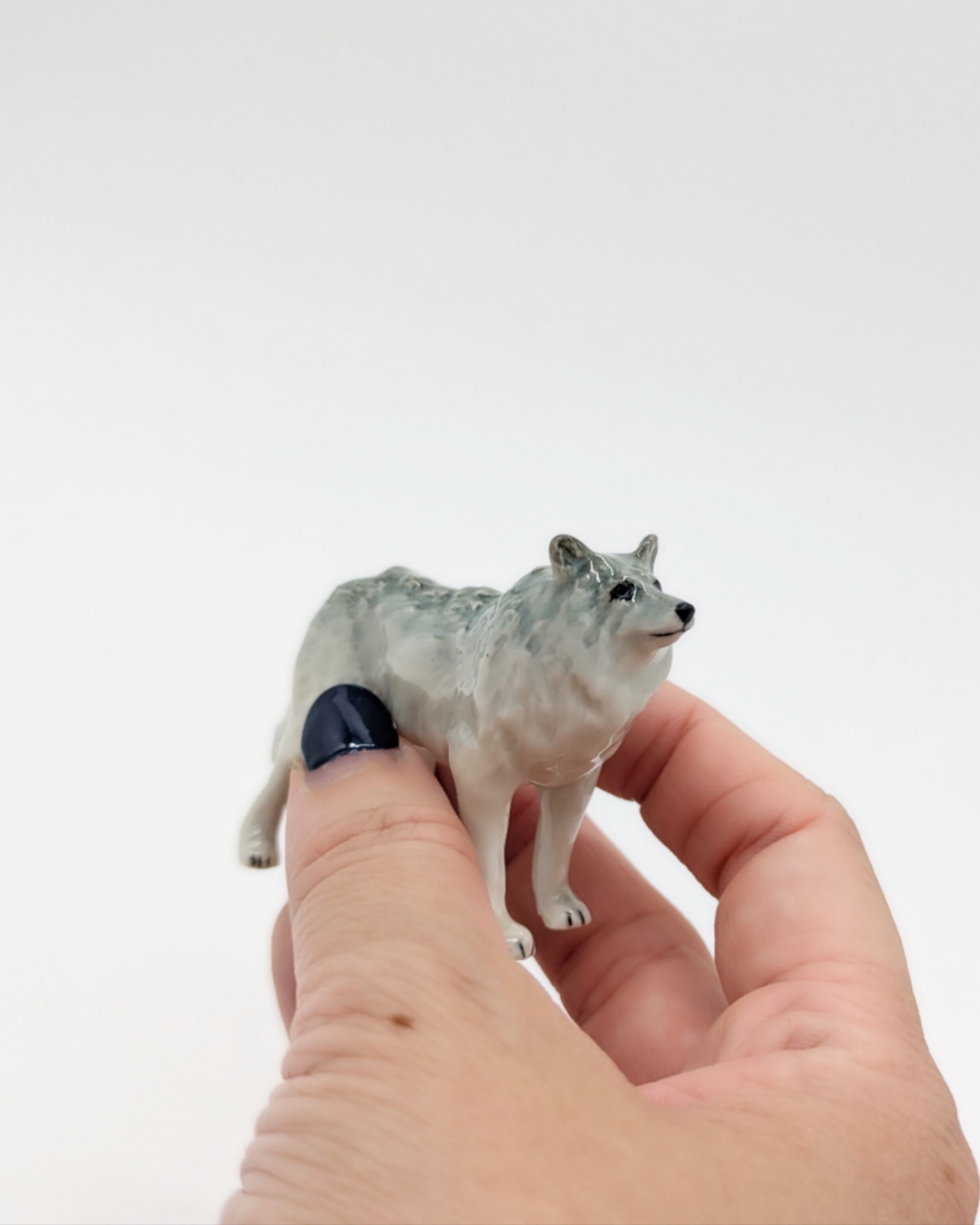 【ミニチュア陶器】Arctic wolf①