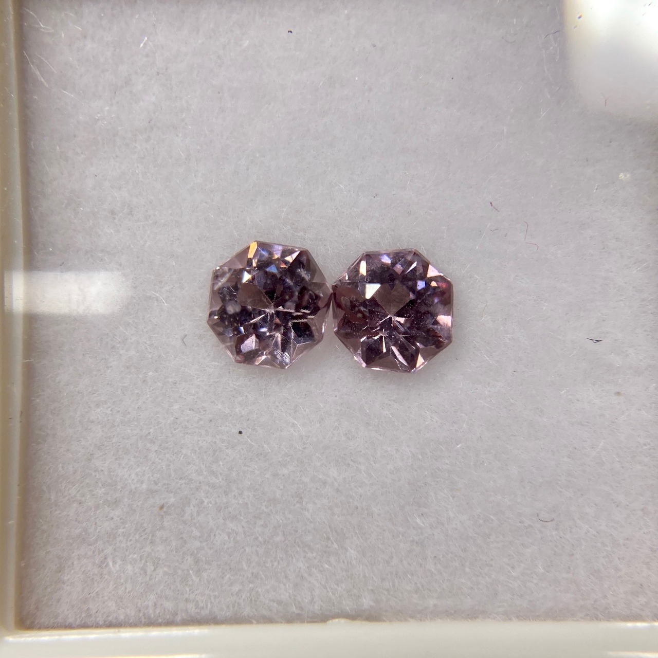 お花みたいなスピネル 約3.8mm-4mm 2点セット No.2