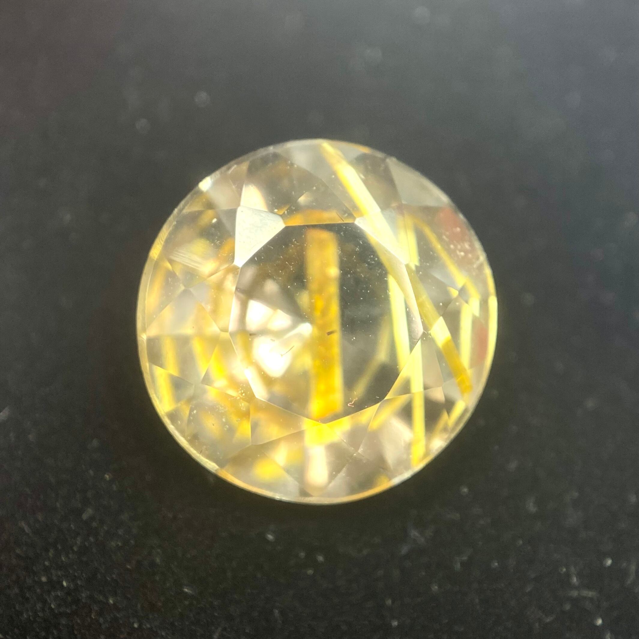 大胆で個性的なルチルクオーツ