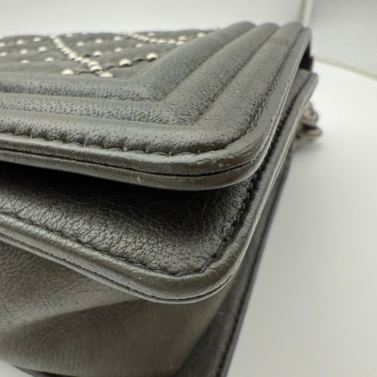 シャネル 46086 ショルダーバッグ CHANEL（シャネル） ニュートラベルライン チェーン ショルダーバッグ