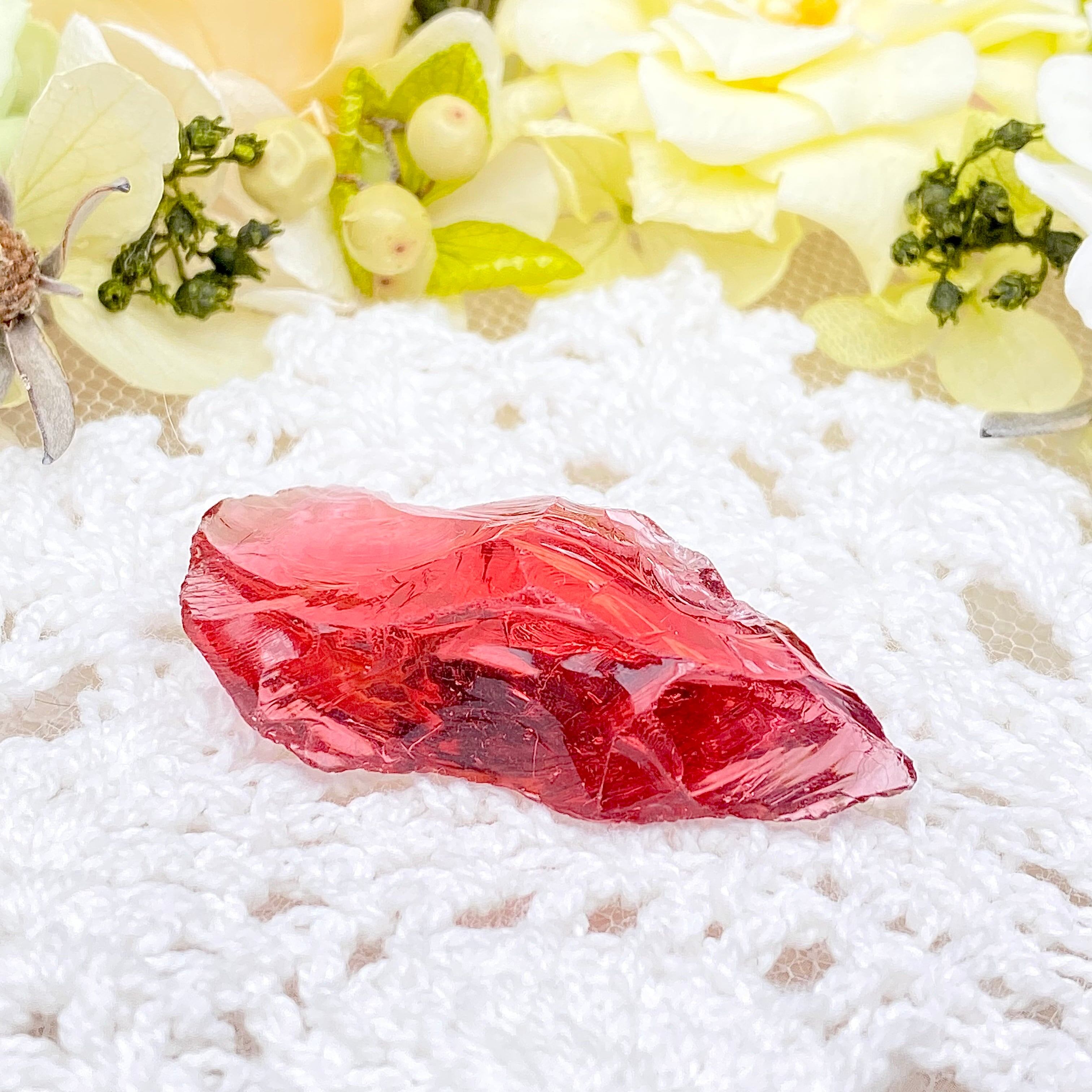 《在庫残少》インドネシア産アンダラクリスタル原石 ストロベリーレッド C