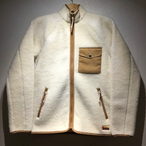 FJALLRAVEN  PILE FLEECE M Chalk White(フェールラーベン バードッグパイルフリース エム チョークホワイト)