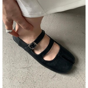 Straight Buckle Strap Mary Jane Shoes <2colors>