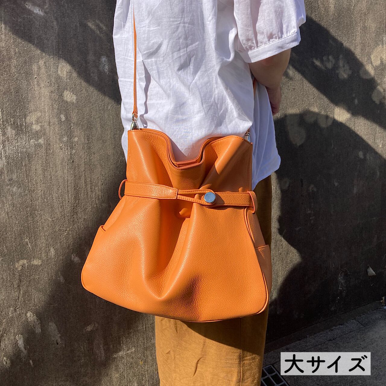 GOVETTI ゴベッティ カウスキンハンドバッグ(中) | セレンシー GOVETTI ゴベッティ カウスキンハンドバッグ(中) | セレンシー