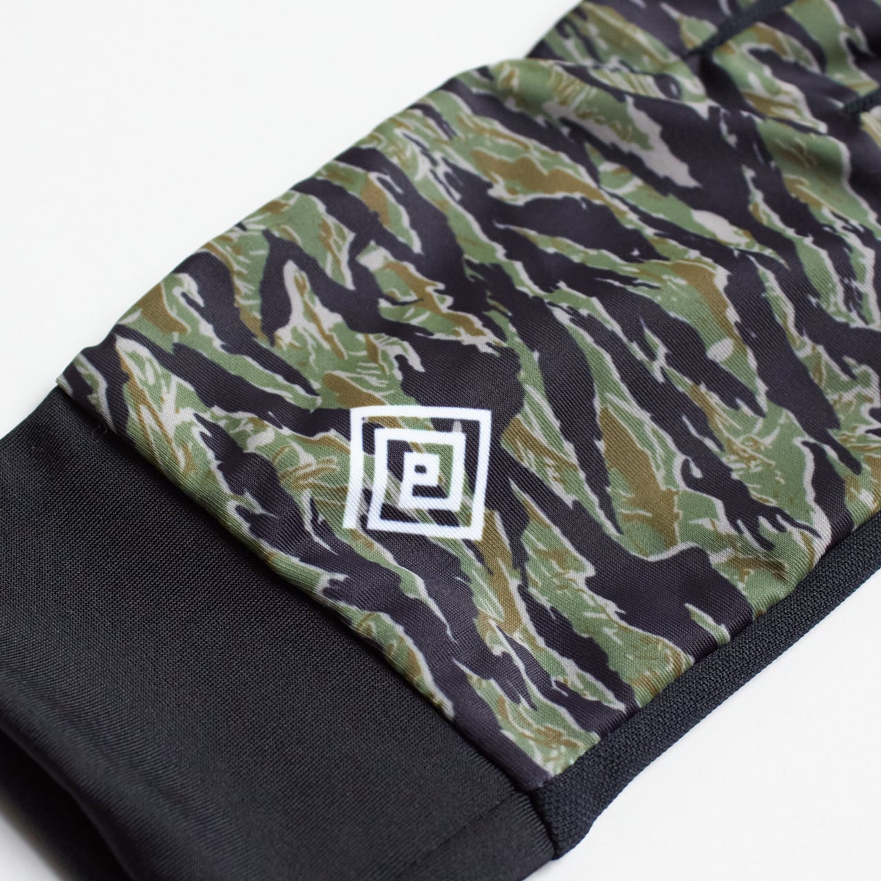 ELDORESO（エルドレッソ）Premium Gloves -TigerCamo ランニング