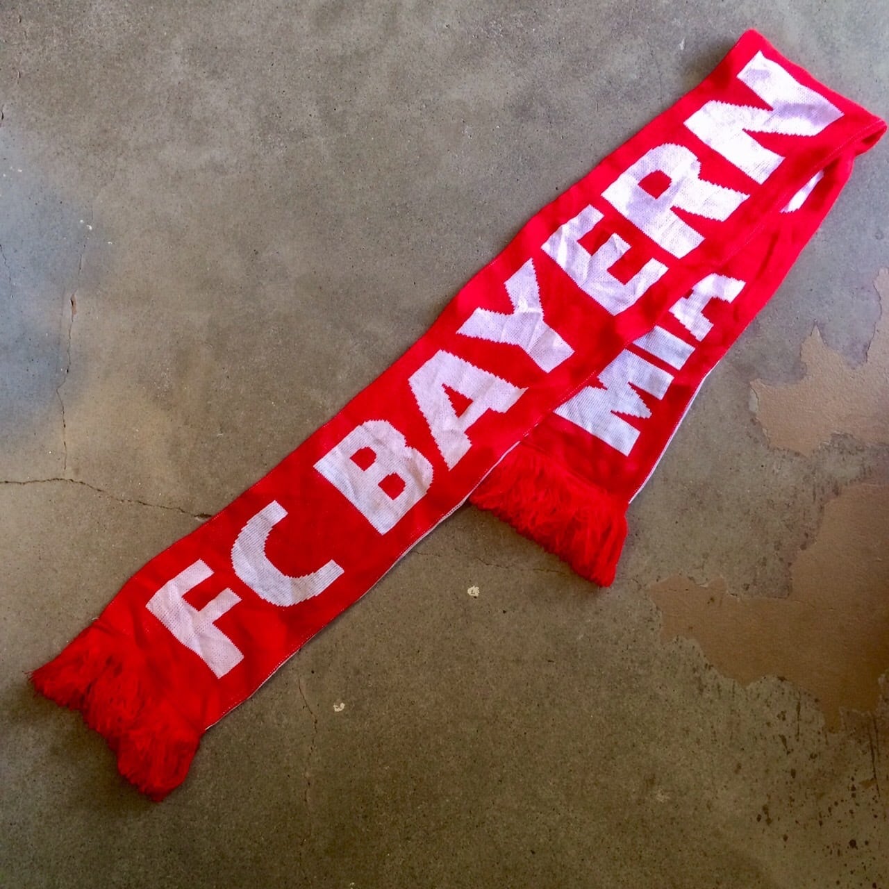 新品Bayern Münchenバイエルンミュンヘン 公式タオルマフラー現地購入