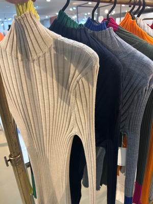 ROBE 感動リブニット襟バイカラー　531921