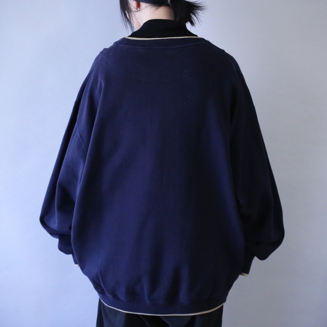 "刺繍" nature and animal design over silhouette sweatshirt