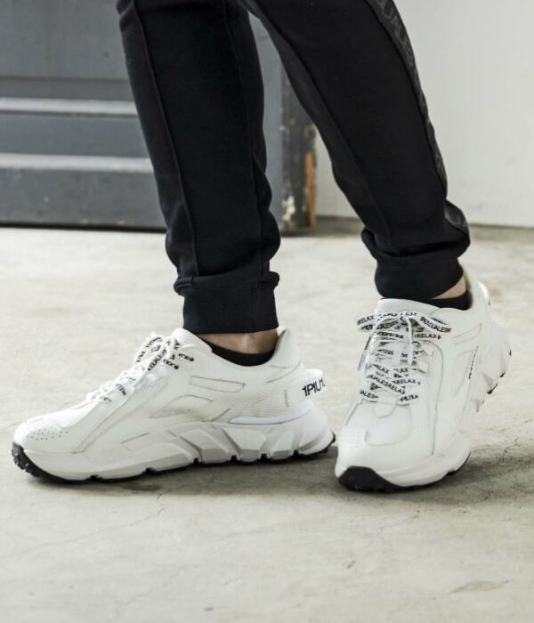 @happy@ 新品未使用】タグ付き　1PIU1GUALE3 RELAX 1PIU1UGUALE3 RELAX ウノピゥウノウグァーレトレ リラックス ダッド