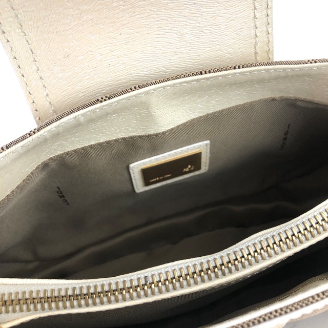 FENDI　フェンディ　キャンバス×レザー　スタッズ　ミニバッグ　ハンドバッグ　ベージュ×ホワイト　vintage　ヴィンテージ　オールド　26xjgj