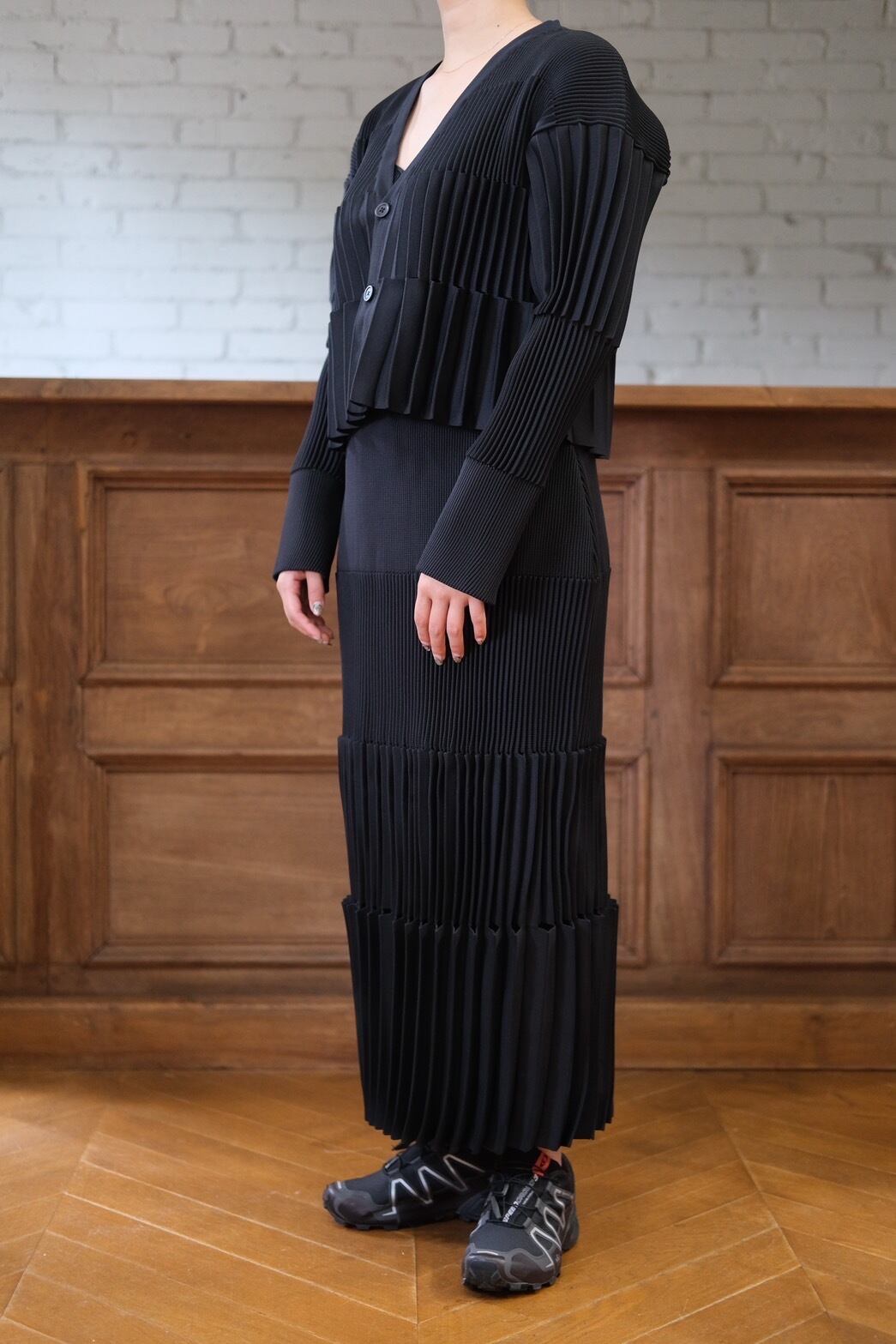 トップス CFCL ACCORDION CROPPED CARDIGAN ACCORDION CROPPED CARDIGAN