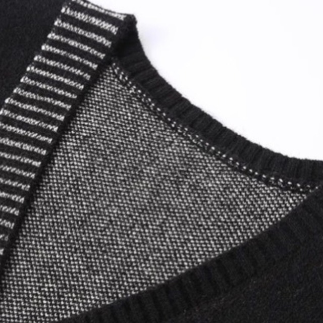 Abstract border V-neck knit vest C1605