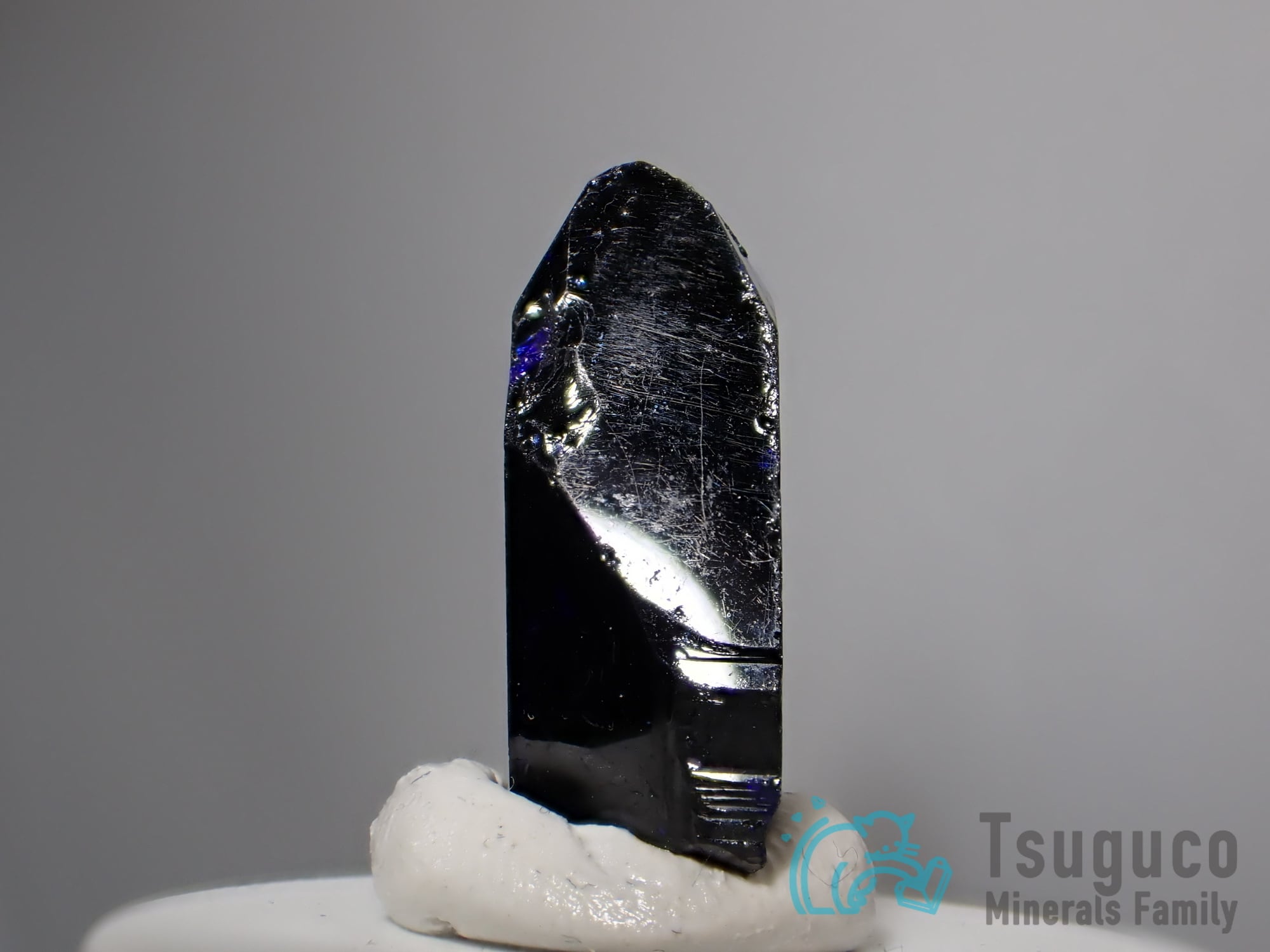 糸魚川翡翠氷種１０mm８ピースと出雲瑪瑙１０mm７ピース 楽天市場】糸魚川翡翠 勾玉 4A級 縦約16mm 二ノ型 産地証明書