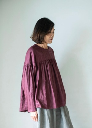 胸元ギャザーブラウス　