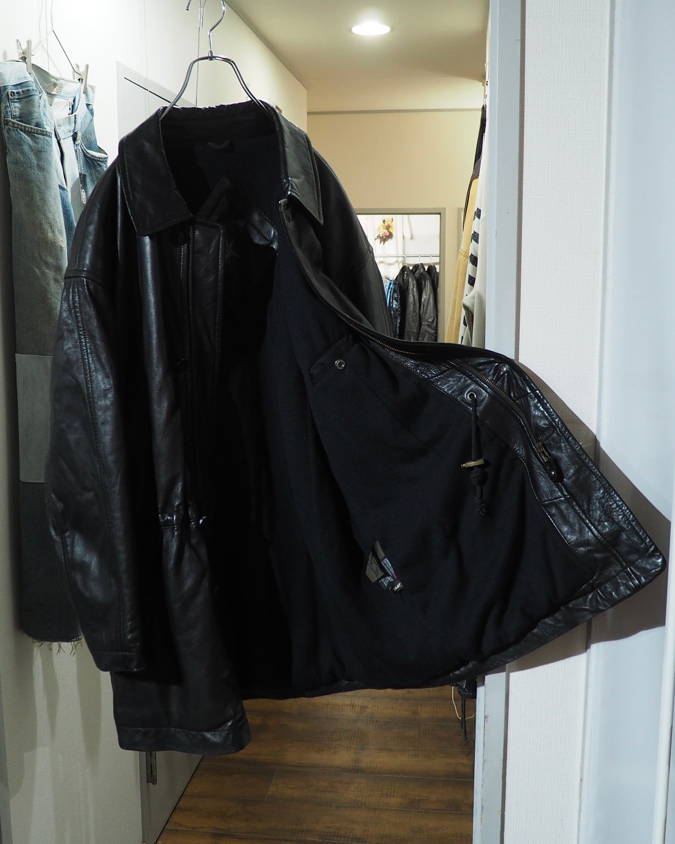 ” 艶美 ‐ Lustful Beauty ” Black Lamb Leather Vintage Half Coat Jacket