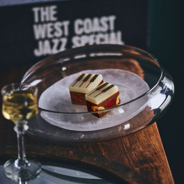 レギュラーサイズ【冬限定セット・ギフトBOX入り】chocolatとclassicの2棹セット