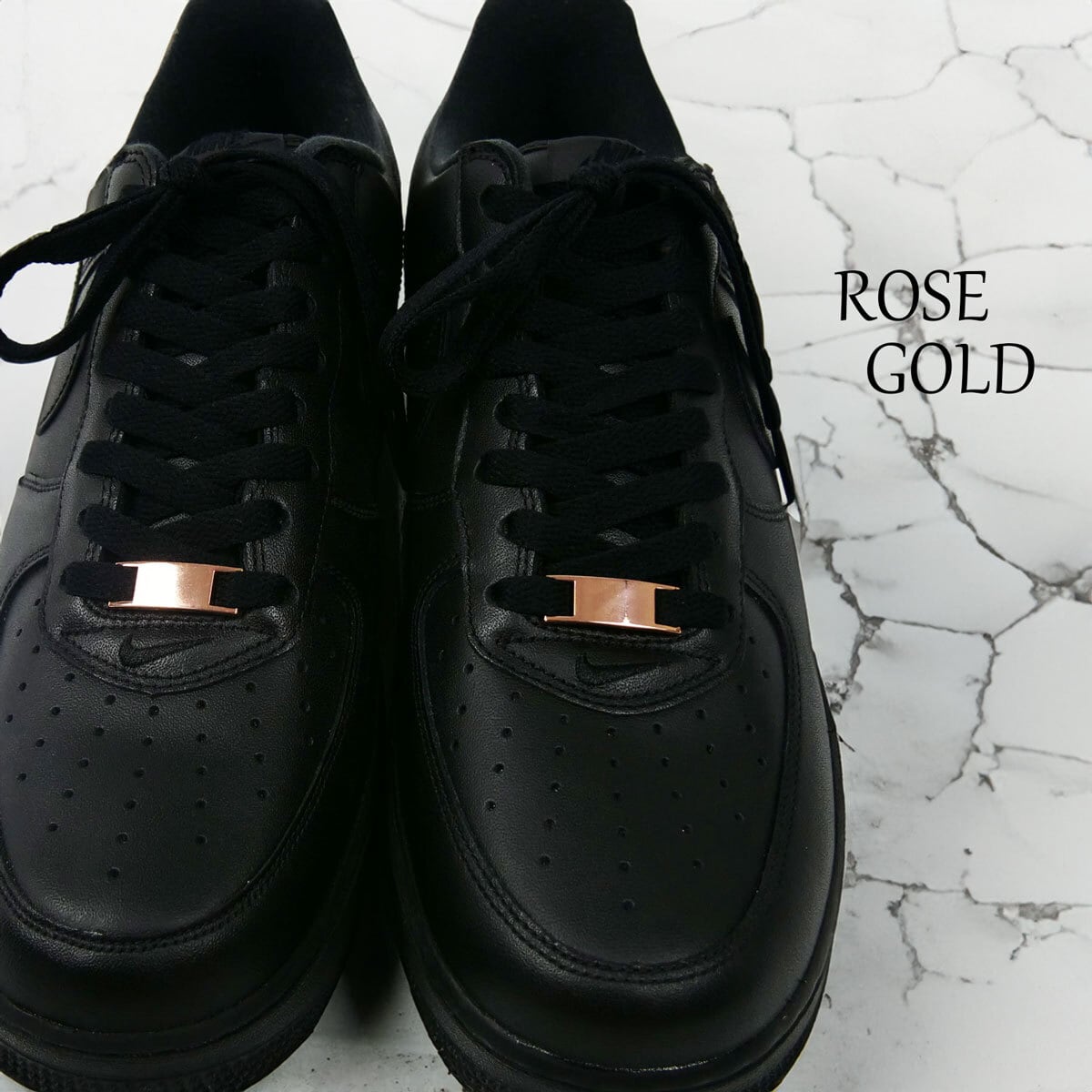 MLB ロゴスニーカーシューズ紐アクセサリーピンセット MLB ロゴスニーカーシューズ紐アクセサリーピンセット