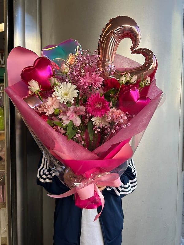 ワンサイド花束(見栄えのする縦長スタイル) | フラワーショップ フル