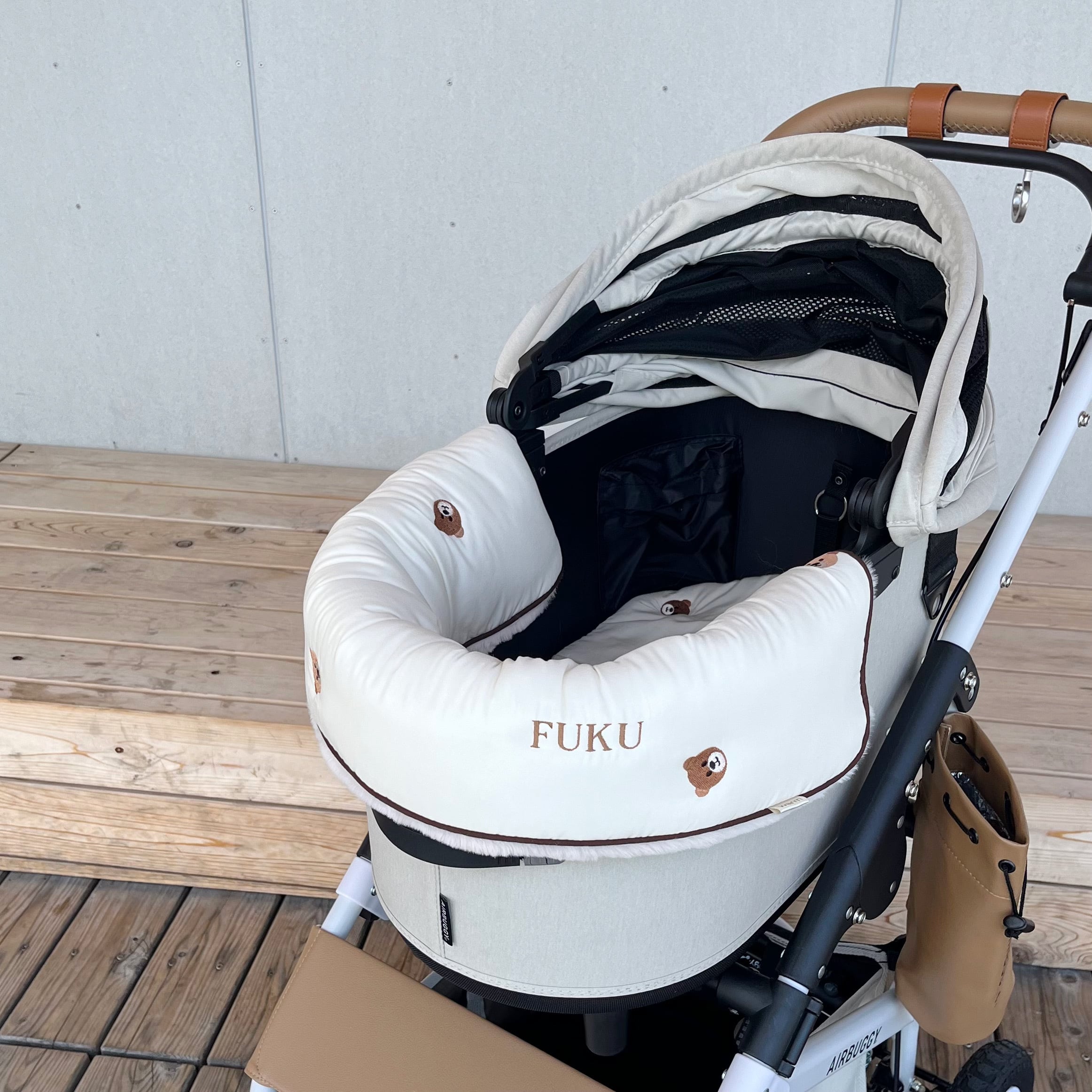 ランドローバー専用　刺繍ロゴ入り　ネック&ランバークッション お名前刺繍対応]くまさん刺繍あごのせクッション | warm