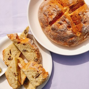 ピーカンナッツと胡桃ソーダパン /  Pecan and Walnut Soda Bread